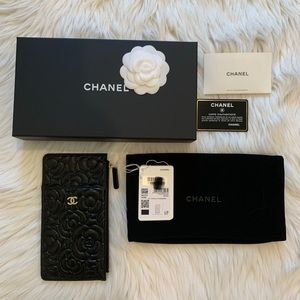 Chanel wallet phone card pouch